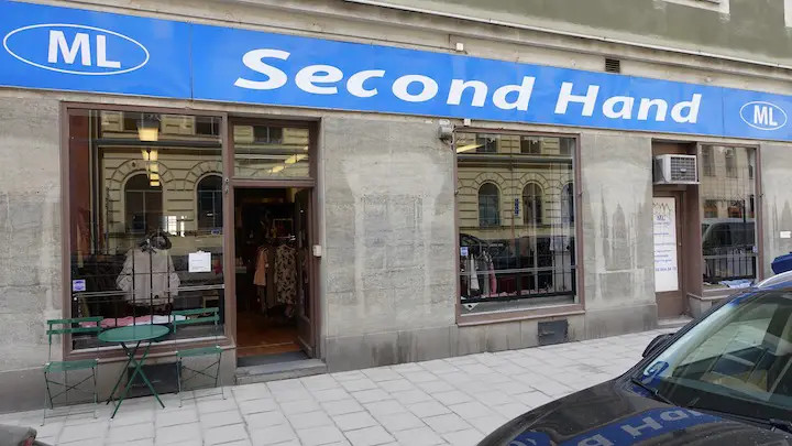 ML Second Hand-butik på Östermalm. En bra butik med mycket bra läge för dig som vill handla kläder second hand i Stockholm. 
